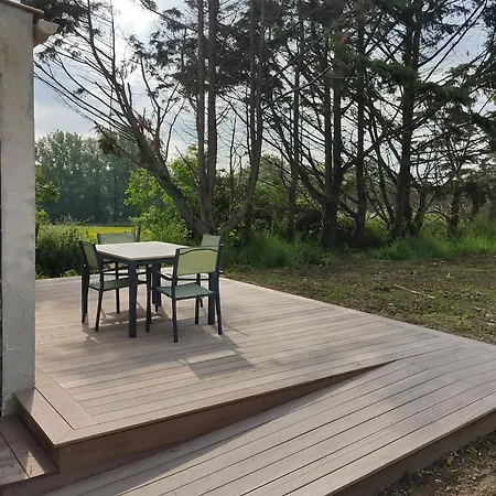 Des Colombieres Piscine & * Saint-Maixent-sur-Vie