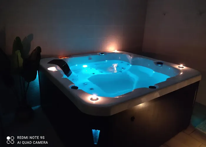 Lägenhet Des Colombieres Piscine &