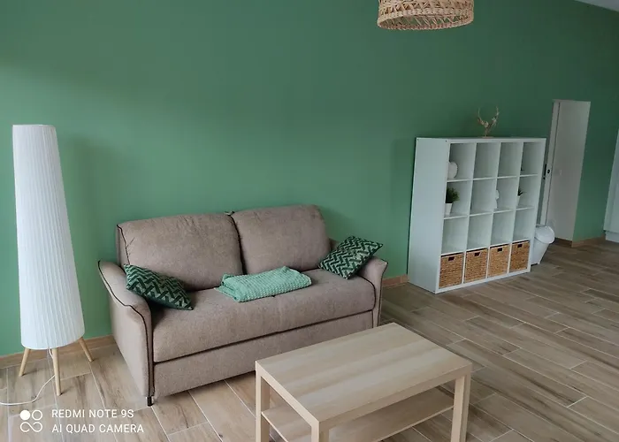 Des Colombieres Piscine & شقة